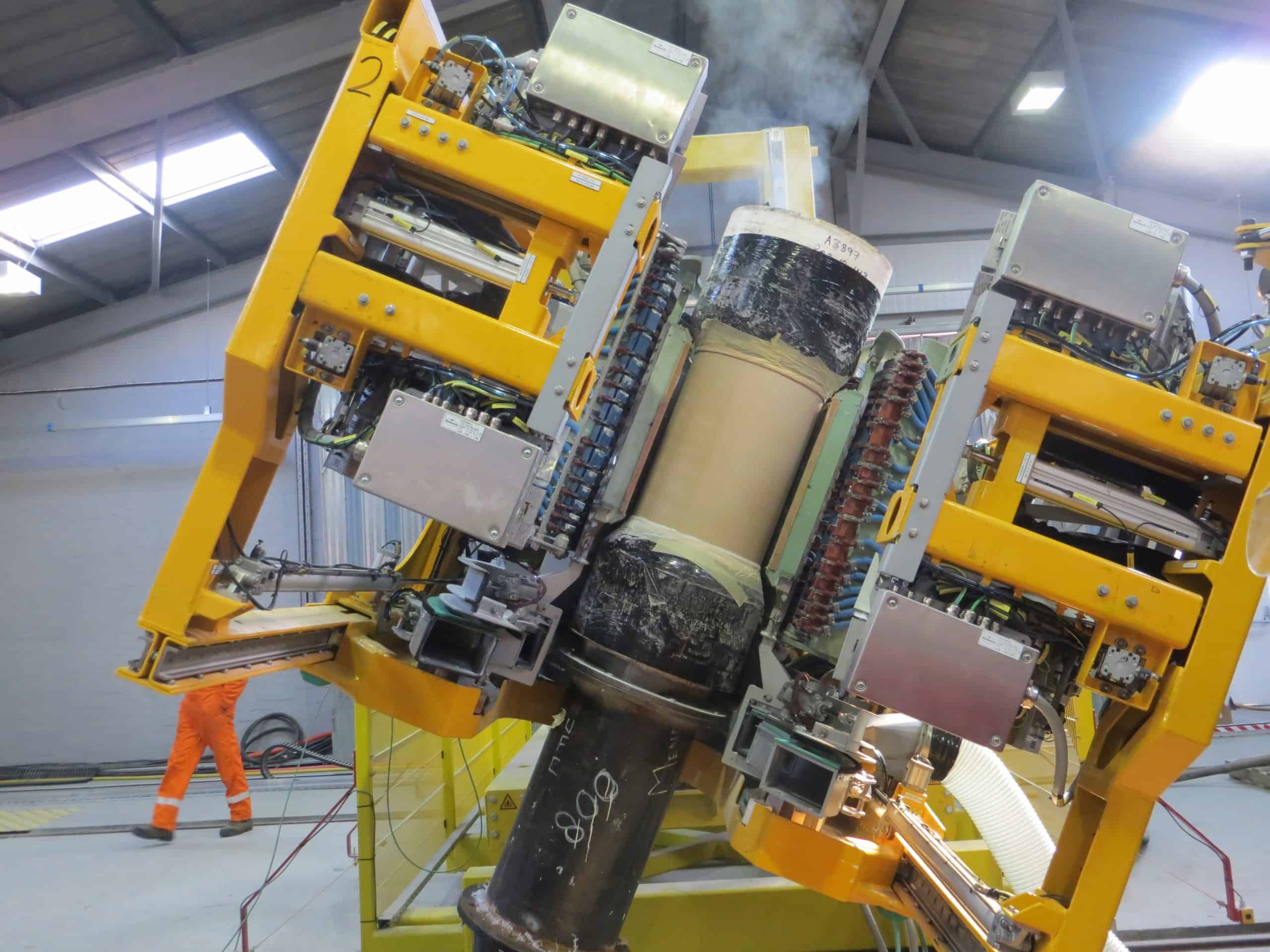 Field joint coating system offshore - Selmers